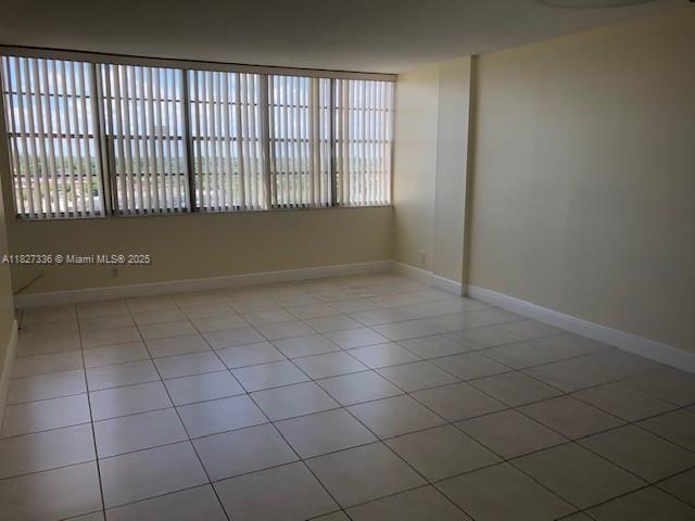 Photo - 2025 NE 164th St Unidad 801 Rental