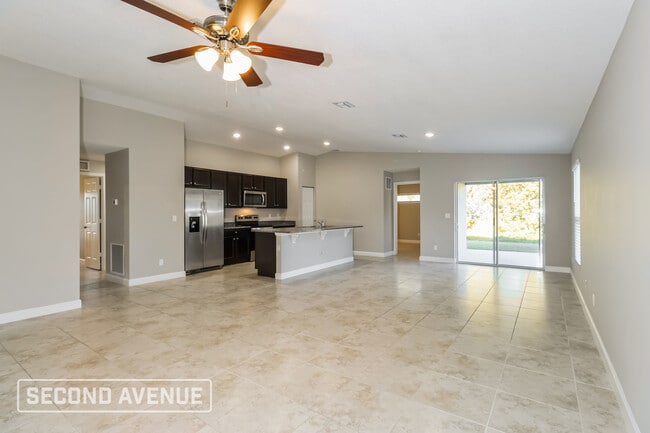 Photo - 1085 Savery Rd