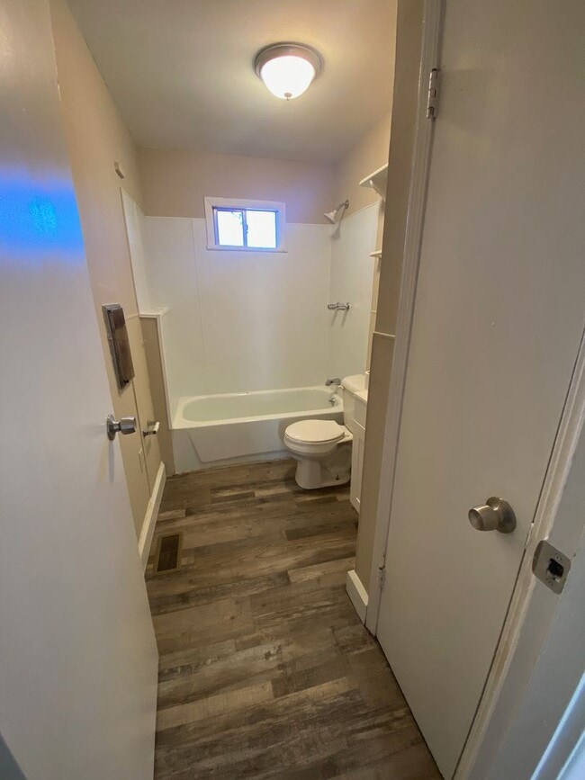 1 Bed 1 Bath House For Rent