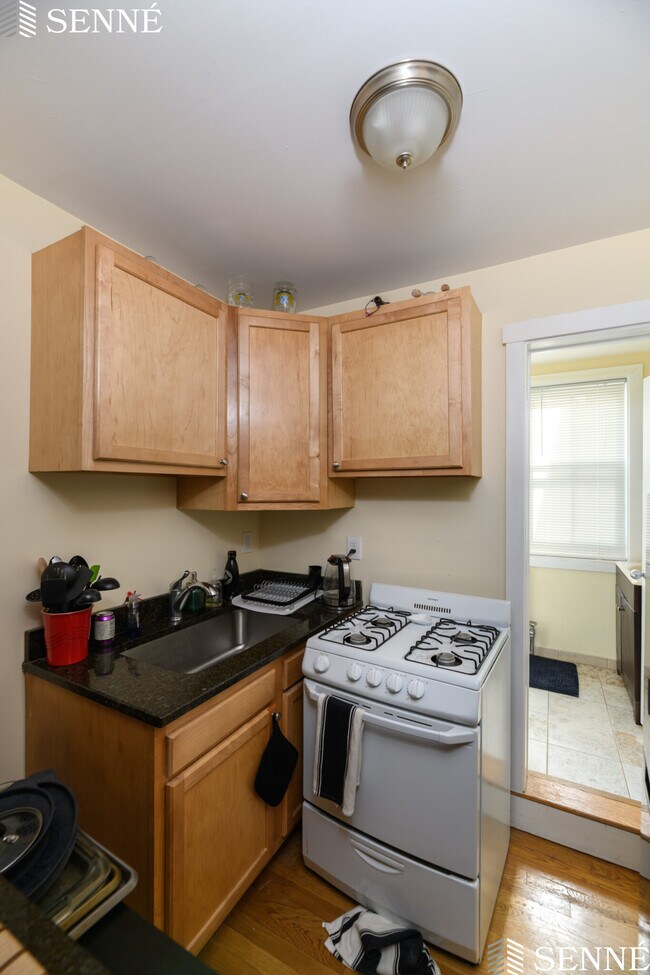 Photo - 49 Laurel St Unit 3