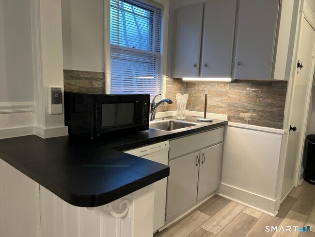 Photo - 303 Newtown Ave