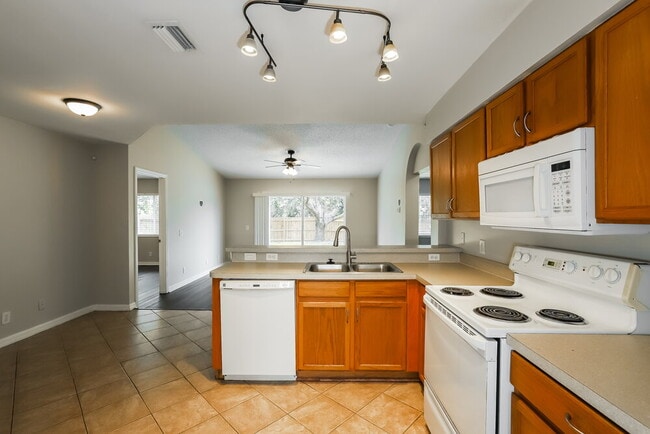 Photo - 13330 Prestwick Dr