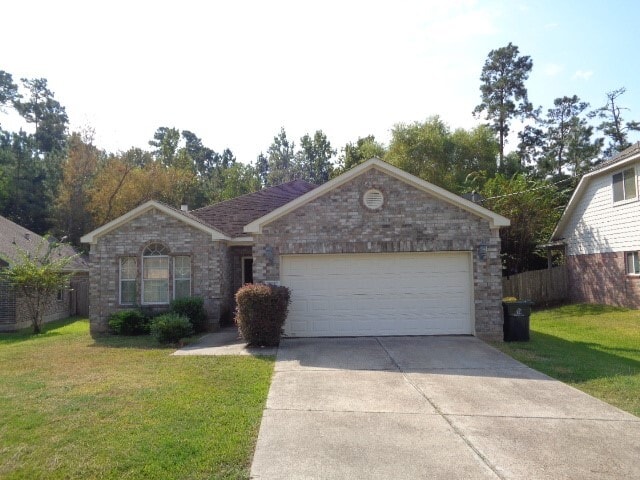 Building Photo - 205 Maple Ln
