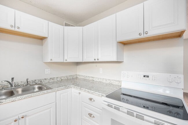 Photo - Beautiful 2BR/1BA Duplex in Independence!
