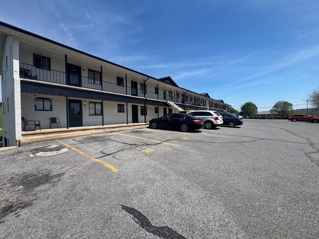 Photo - 111 Roseview Dr