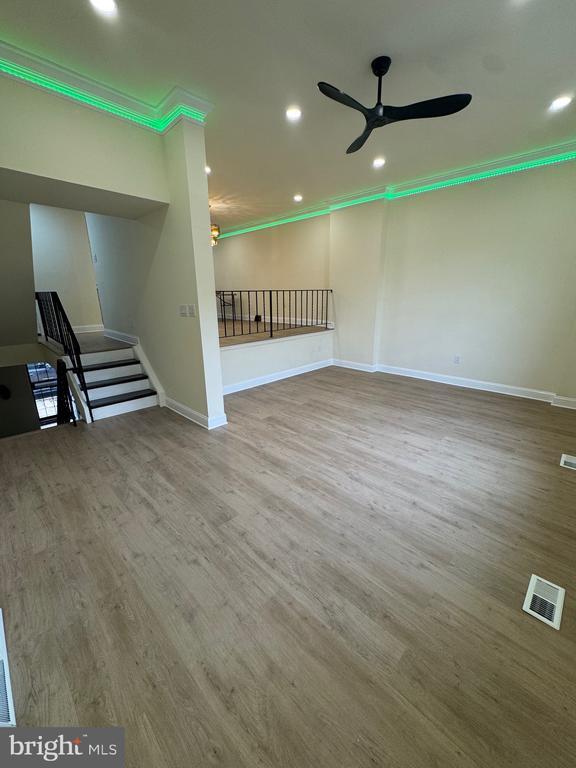 Photo - 441 W Shunk St