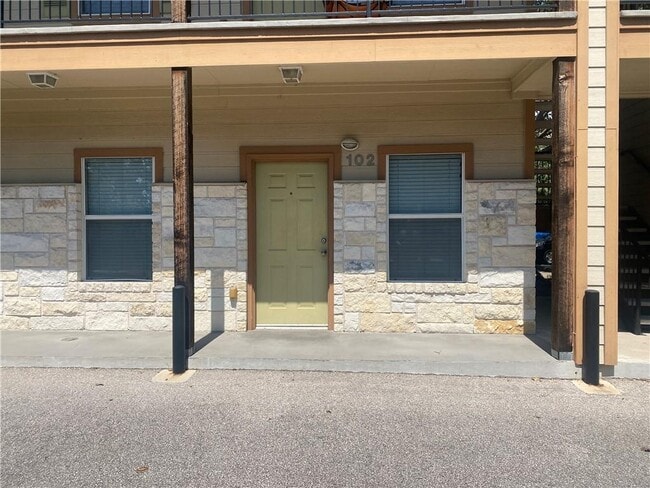 Building Photo - 2106 Cullen Ave Unit 102 Rental