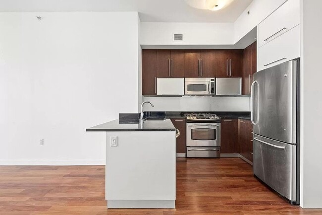 100 Jay St Unit 24E