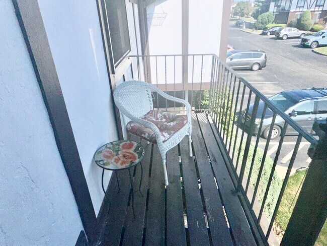 Photo - 76 Farm Rd Unit H