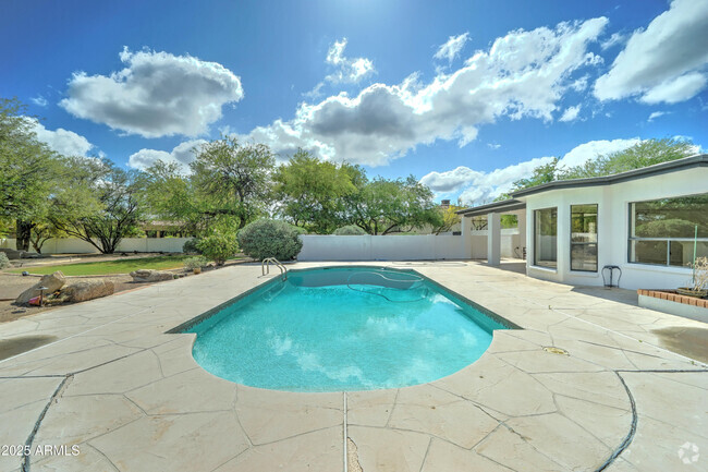 Building Photo - 5226 E Via Buena Vista Rental