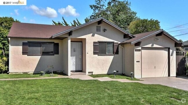 Building Photo - 19650 San Miguel Ave Rental