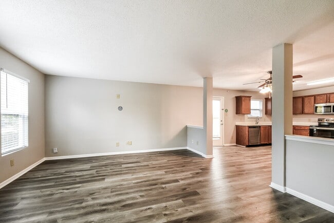 Photo - 14390 Black Farm Dr