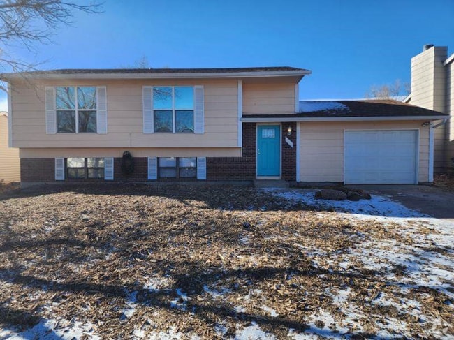 Building Photo - 2922 Dickens Dr Rental