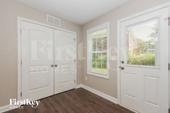 Photo - 625 Wilson St