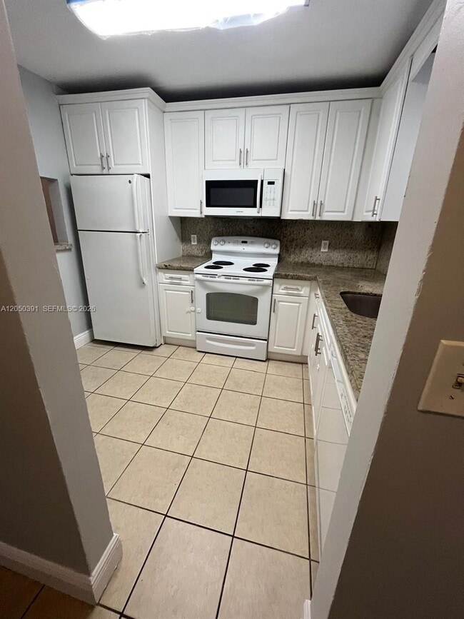 Photo - 21906 Lake Forest Cir Unit 103