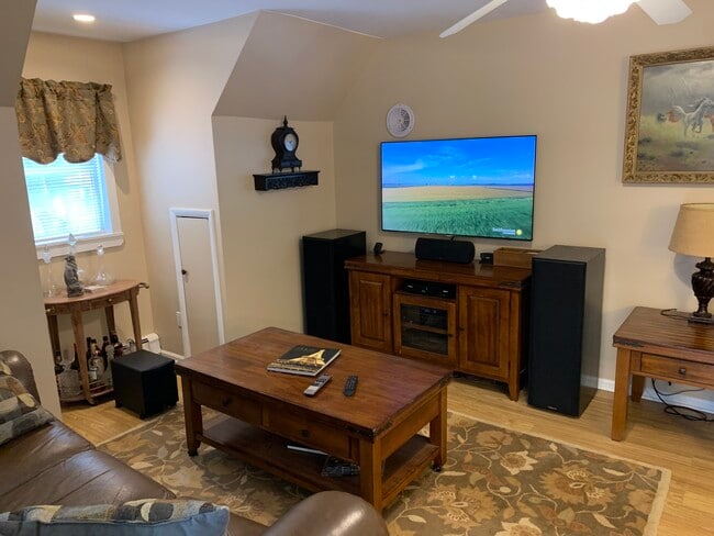 Photo - 266 Mahopac Ave