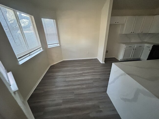 Photo - 5106 Glennwood Dr