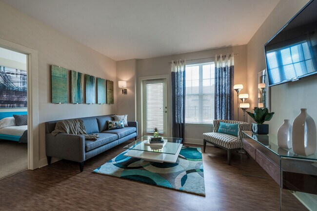 Photo - Pinnacle Apartments