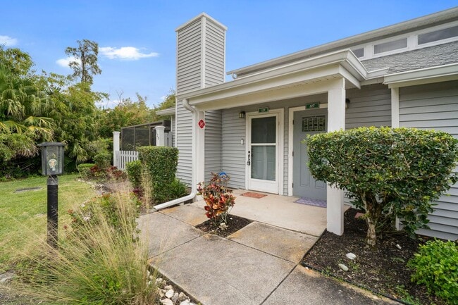 Photo - Well-maintained,2 bed 2 bath two-story condo located in Fort Myers