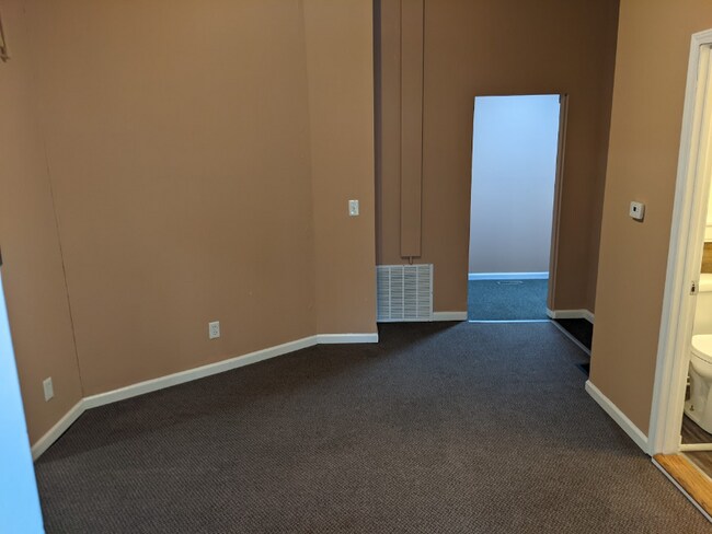 Photo - 819 Bluff St Unidad Apt B