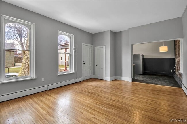 Building Photo - 155 Allen St Rental
