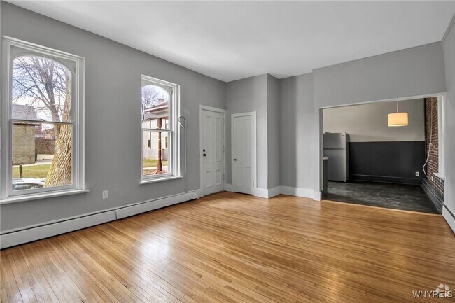 Building Photo - 155 Allen St Rental