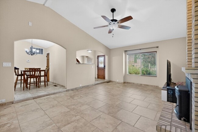 Photo - 5612 Chelwood Park Blvd NE