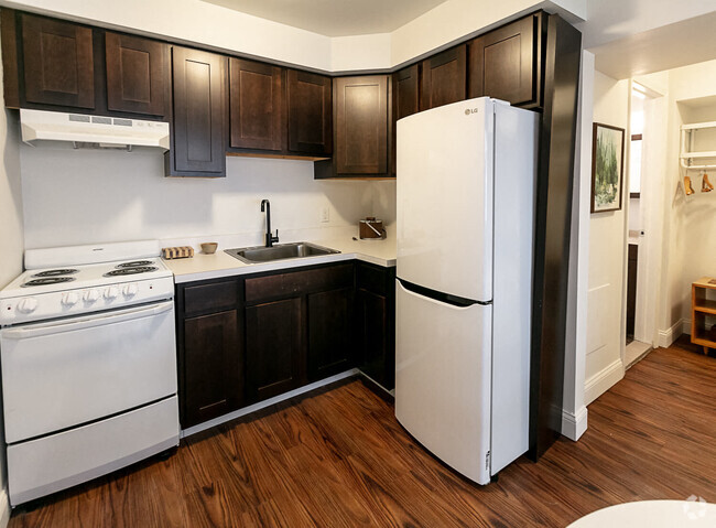 Building Photo - Parker House Apartments