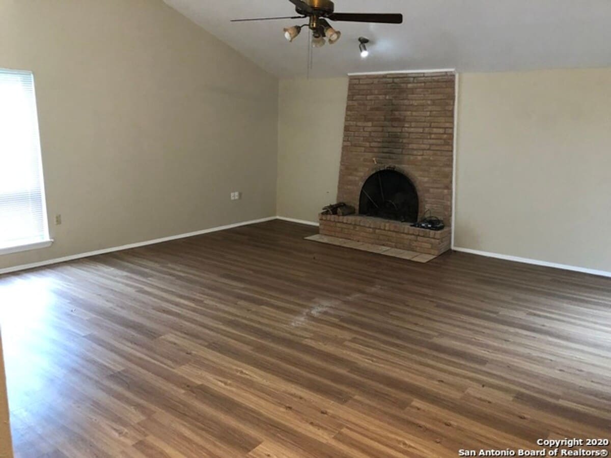 Photo - **Single-Story Home on Large Lot in Olympia subdivision**