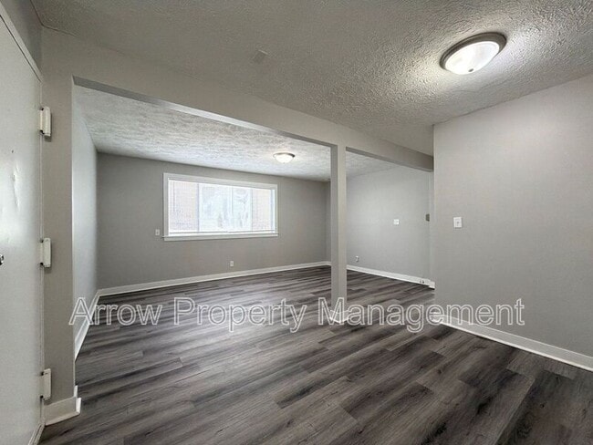 Building Photo - 1215 E St