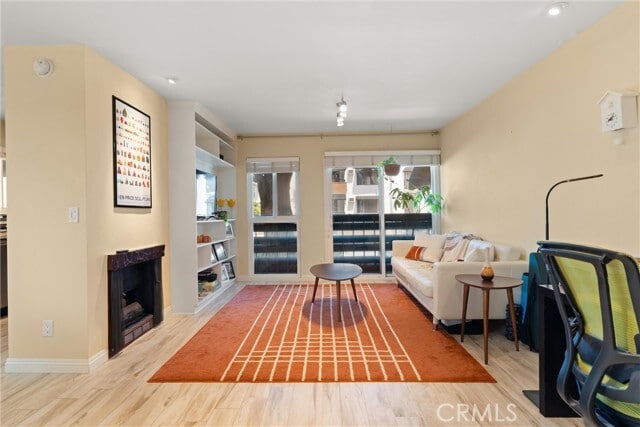 Photo - 1021 N Crescent Heights Blvd Unidad 101