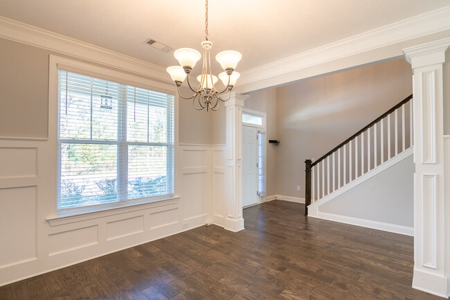 Photo - 811 Lillian Pk Dr