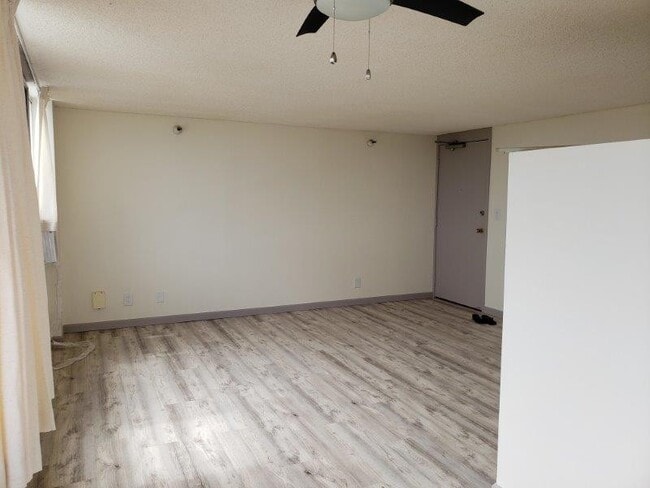 Photo - Century Park Plaza Condo - 1 bedroom, 1 bath, 1 parking - Avail 11/9/24 Unit B2103