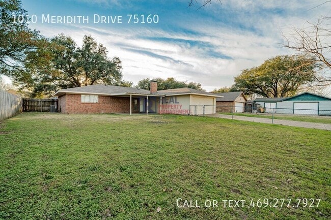 Building Photo - 1010 Meridith Dr