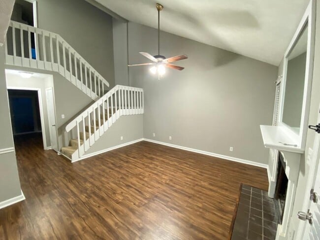 Photo - 1533 Planters Ridge Ln