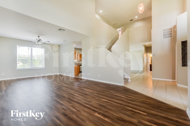 Photo - 733 Wildflower Rd