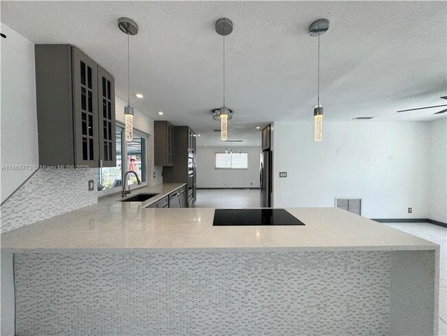 Photo - 6311 NE 20th Way