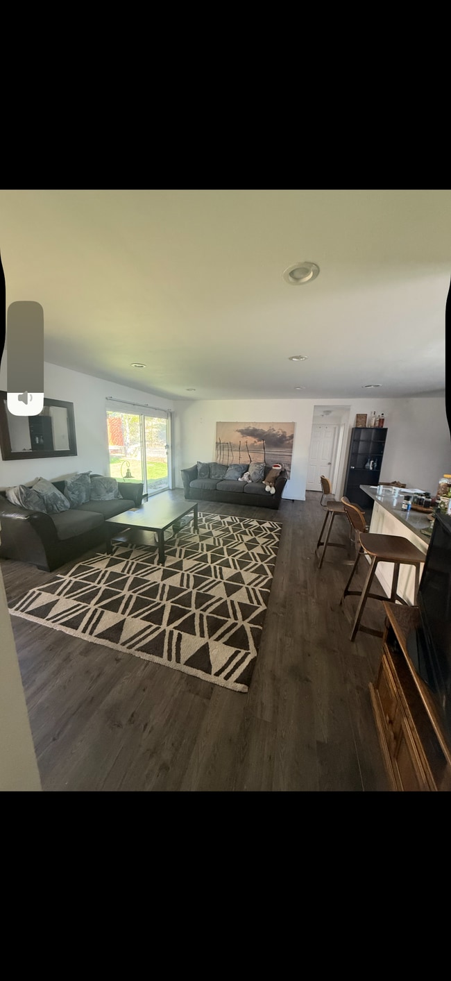 4975 Tierra Baja Way