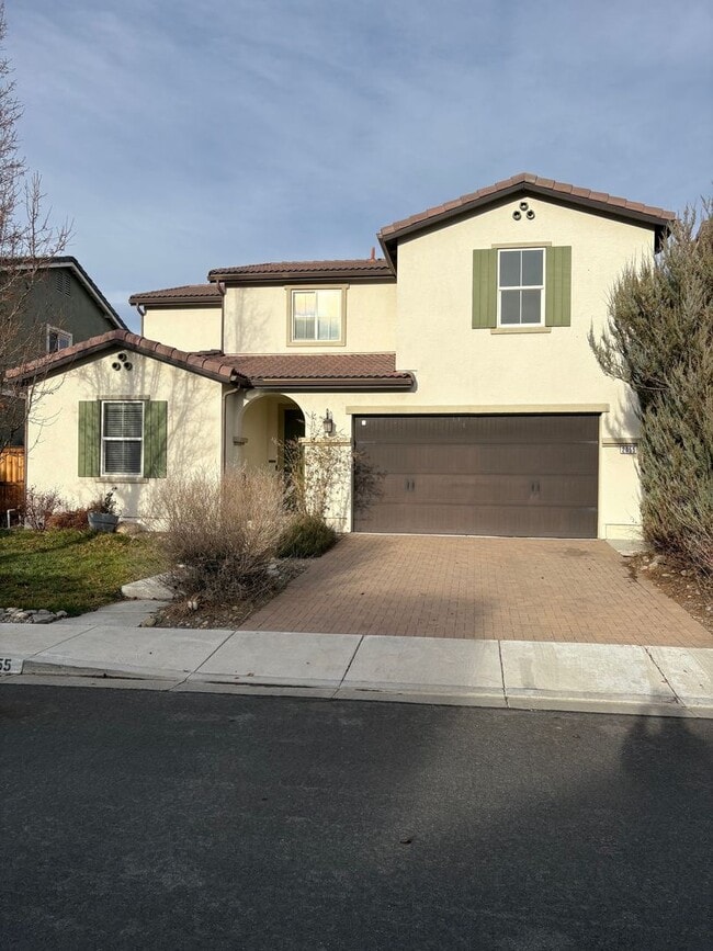 Building Photo - Freshly painted  5 bedroom 3 bath home