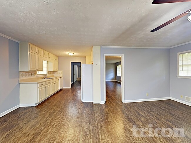 Photo - 4076 Parkway Cir NW