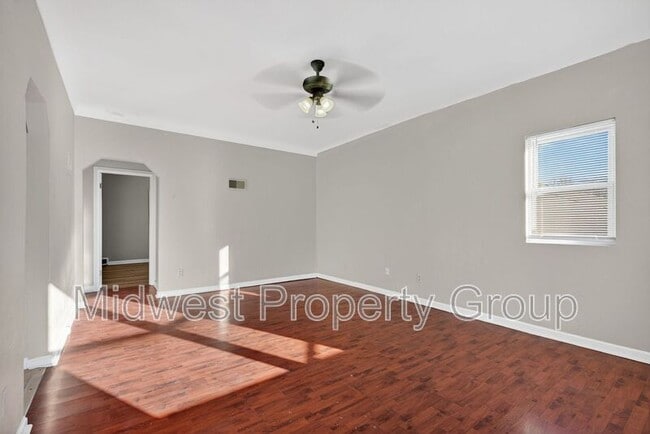 Photo - 5978 Laurette Ave