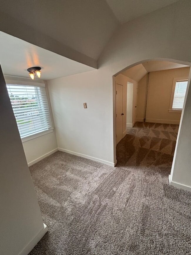Photo - 2 Bedroom 1 Bath Apt in Newberg Unit 3