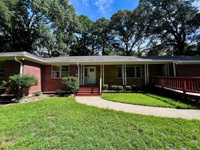 Photo - Move-In Special: Receive $1,375 off your f...
