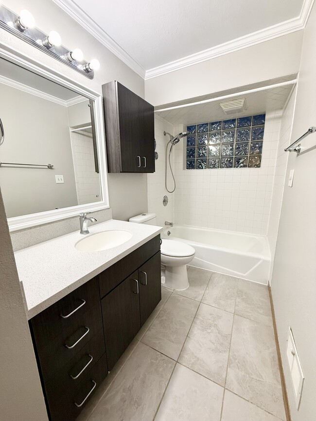 Photo - 4535 40th Ave