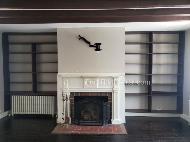 Photo - Spacious 1790s Gem in downtown Carlisle: Pet-Friendly, Fenced Yard, Laundry, Screened Porch, Near...