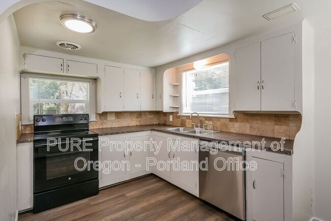 Photo - 4632 SE 122nd Ave