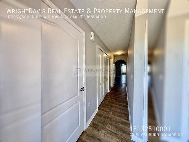 Photo - 4505 Ashburn Square Dr