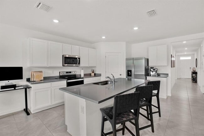 Photo - 35514 Mahwah Ave