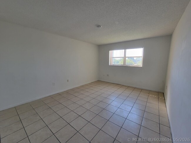 Photo - 3700 NW 21st St Unit 203