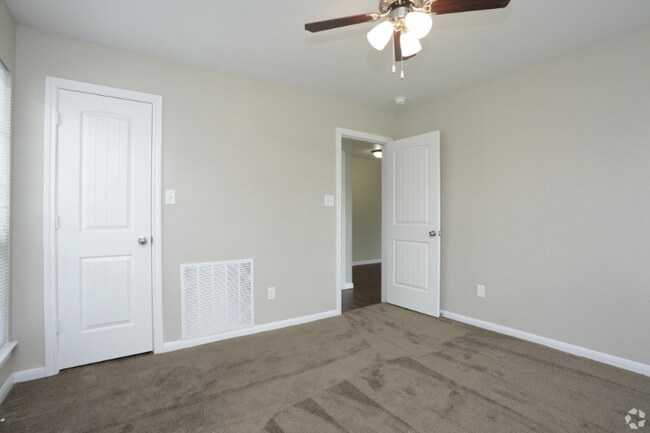 Photo - 15016 FM 2100 Unit 13
